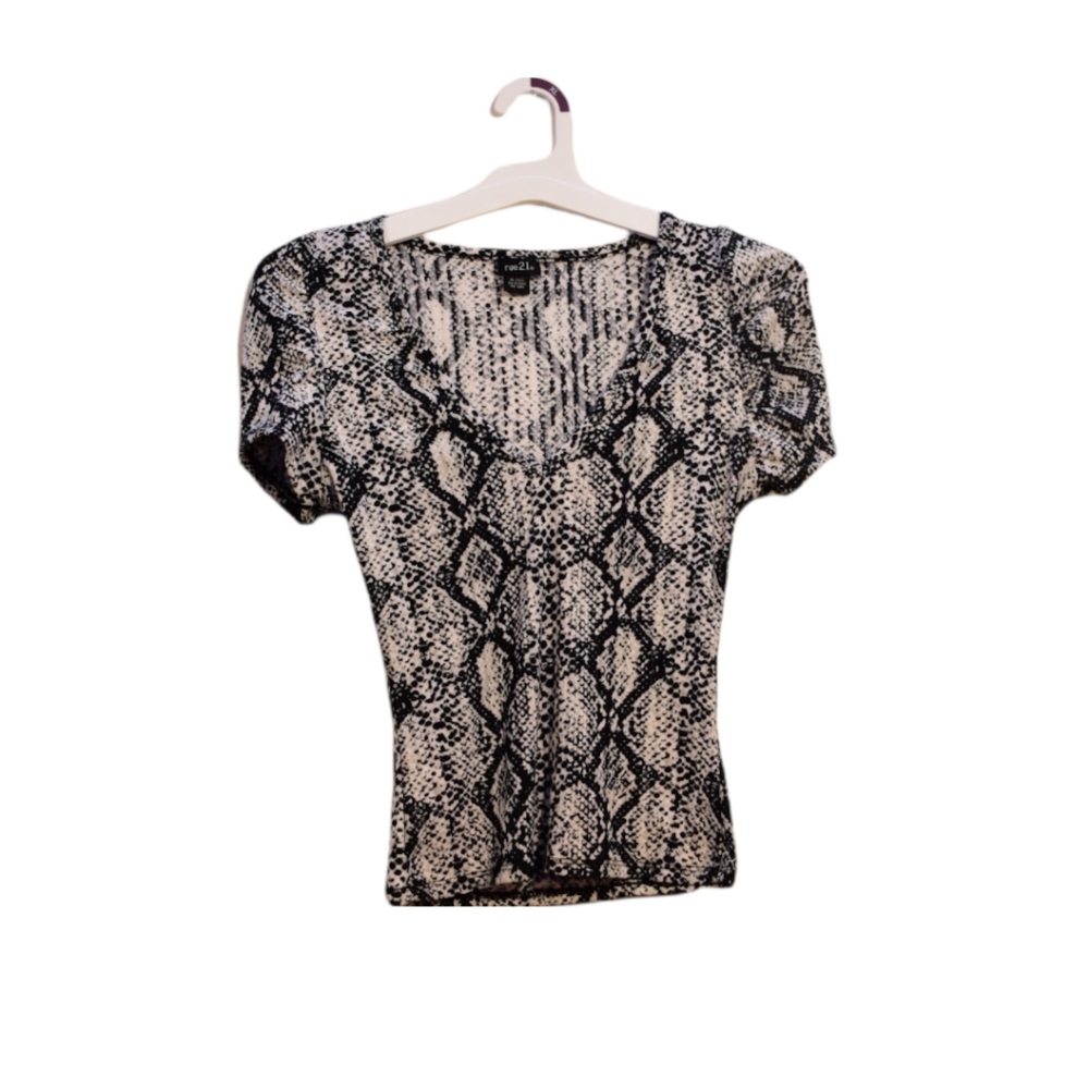 Rue 21 Puff Sleeve Top | Size XS | Worn Twice